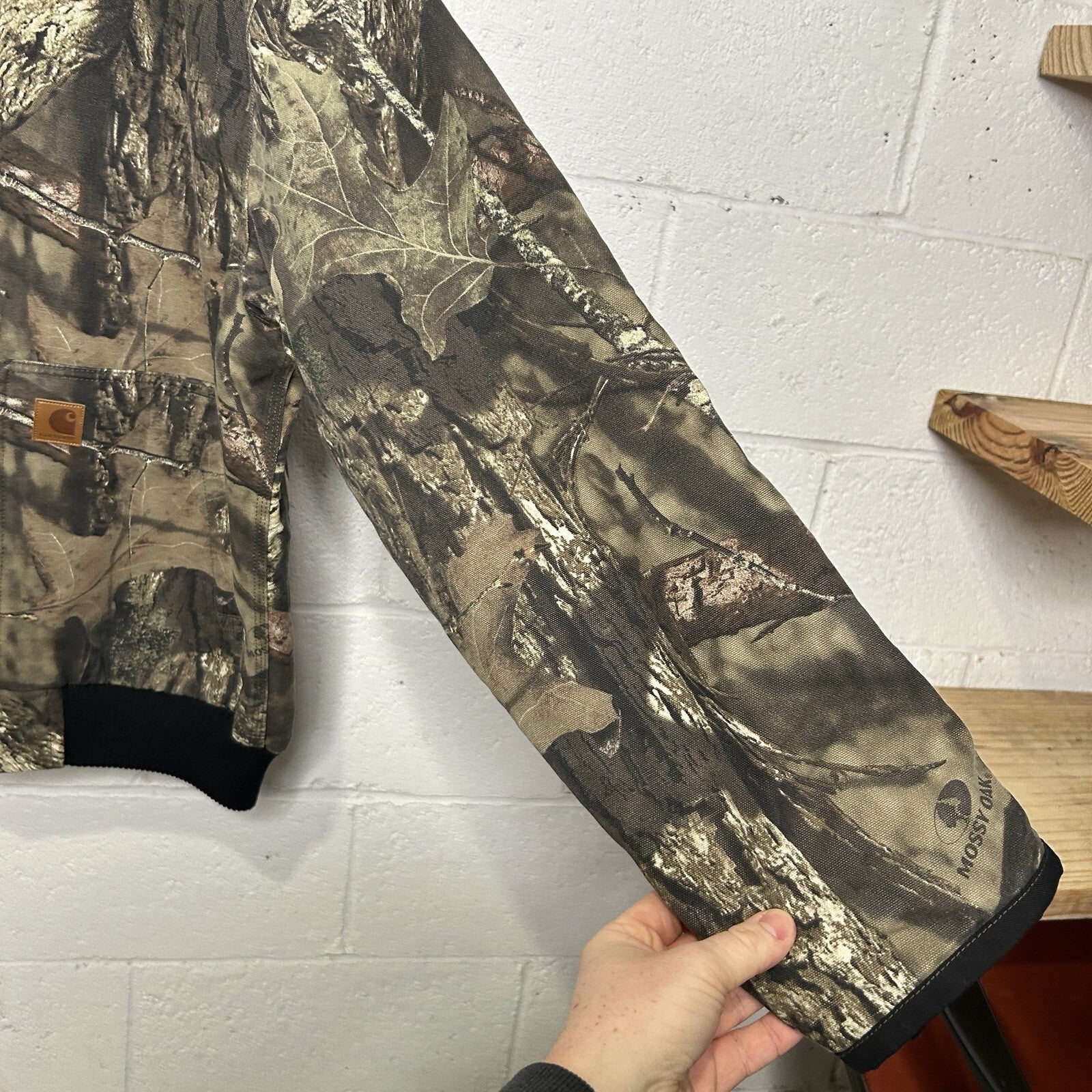 Carhartt Quilt-Lined Active Jacket “Mossy Oak Camo” 104457-340 Men’s Medium