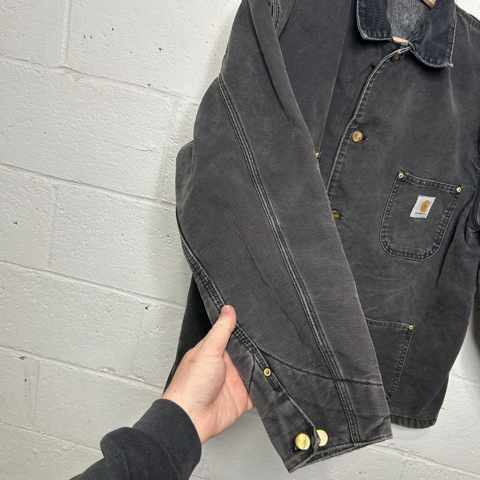 Vintage Faded Carhartt Blanket-Lined Chore Coat “Black” C01 BLK Men’s Large