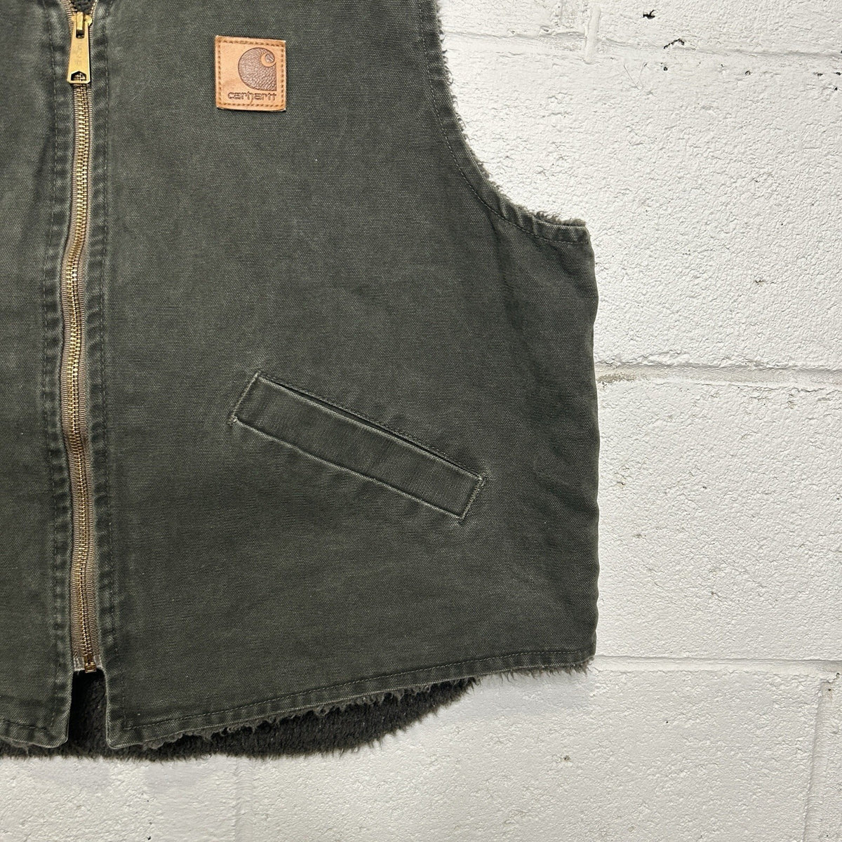 Vintage Carhartt Sherpa-Lined Rugged Vest “Moss Green” V13