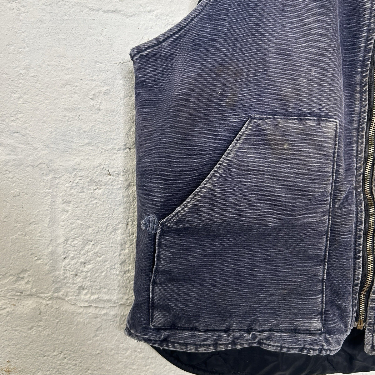 Vintage Faded Carhartt Quilted Artic Vest “Midnight Blue” V02 MDT Men’s Large