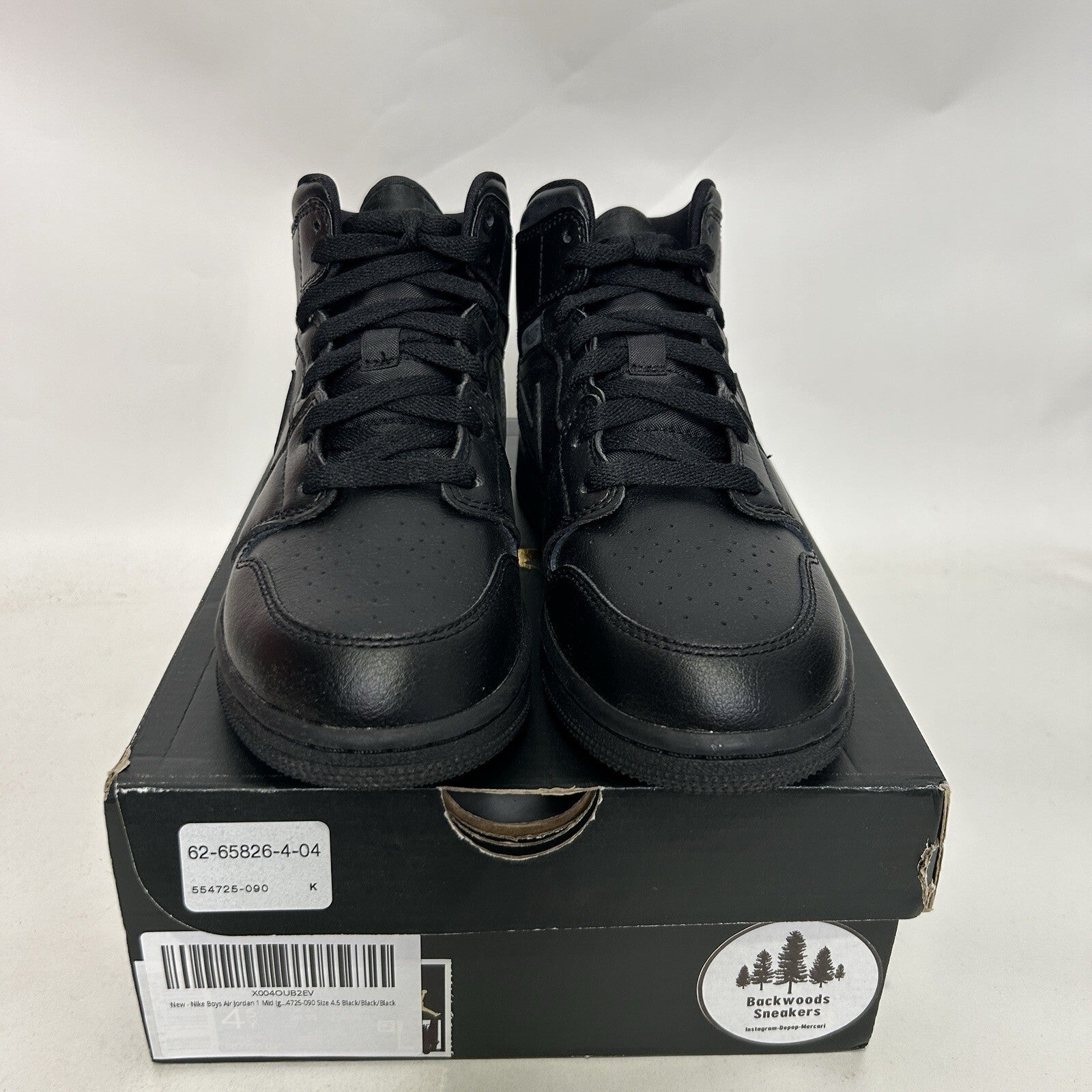 Nike Air Jordan 1 Mid GS “Deep Black Nubuck Swoosh” 554725-090 4.5Y/Women’s 6