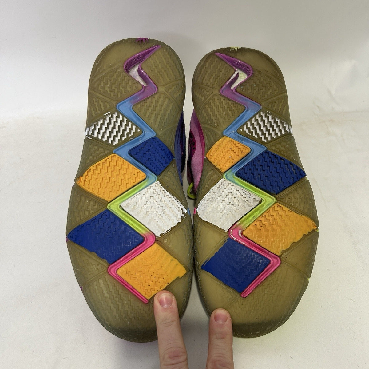 Nike Kyrie 4 “Confetti”