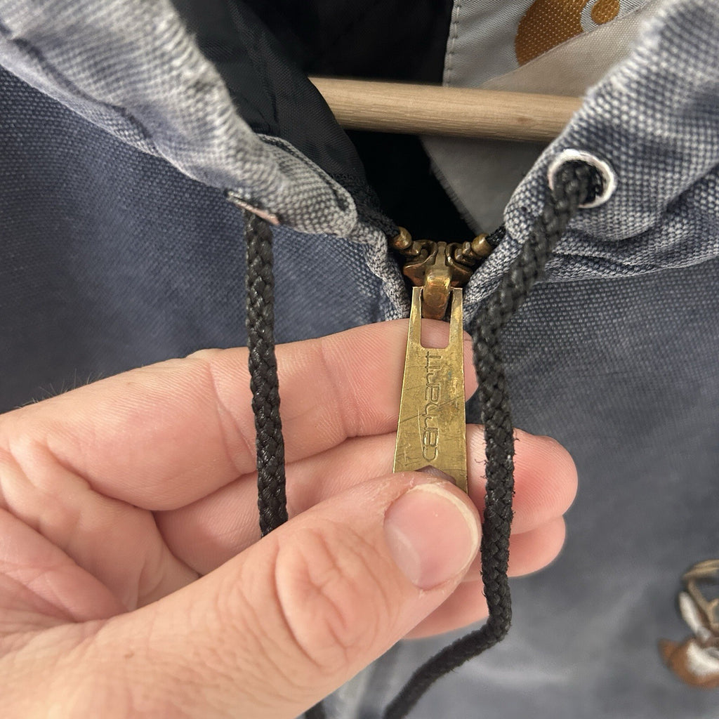 Vintage Faded Carhartt Hooded Active Jacket “Navy Blue” JQ283 Men’s Small