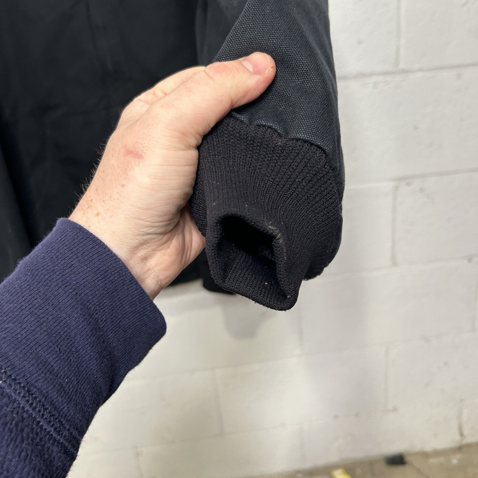 Vintage Carhartt Quilted Hooded Active Jacket “Black” J280 BLK Men’s X-Large