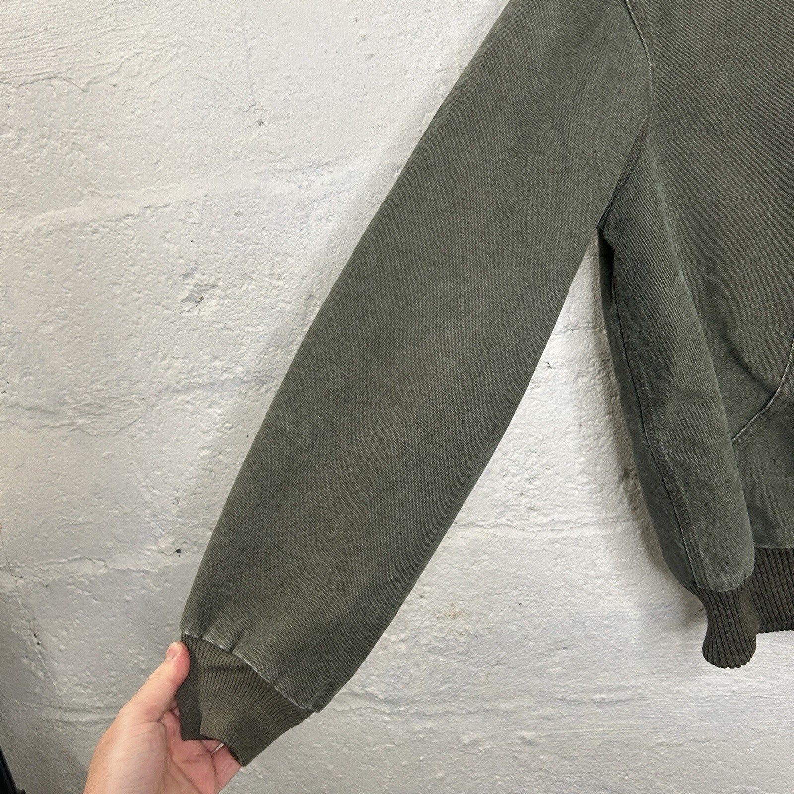 Vintage Carhartt Quilted Active Jacket “Army Green” J130 ARG Men’s Medium