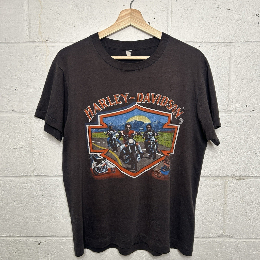 80's Vintage Harley-Davidson 3D Emblem Shield Mountains Tee