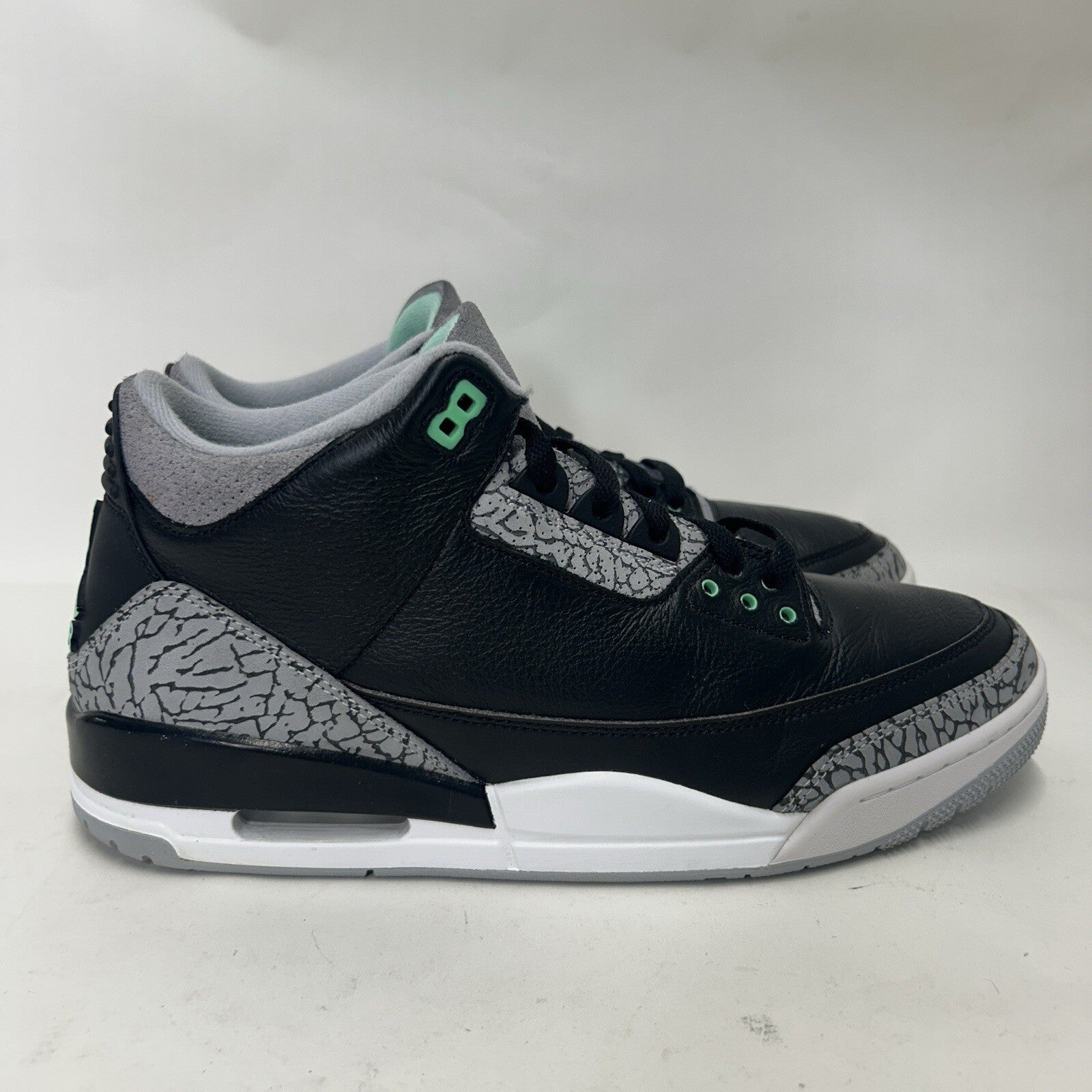 Nike Air Jordan 3 Retro OG “Green Glow” CT8532-031 Men’s 13