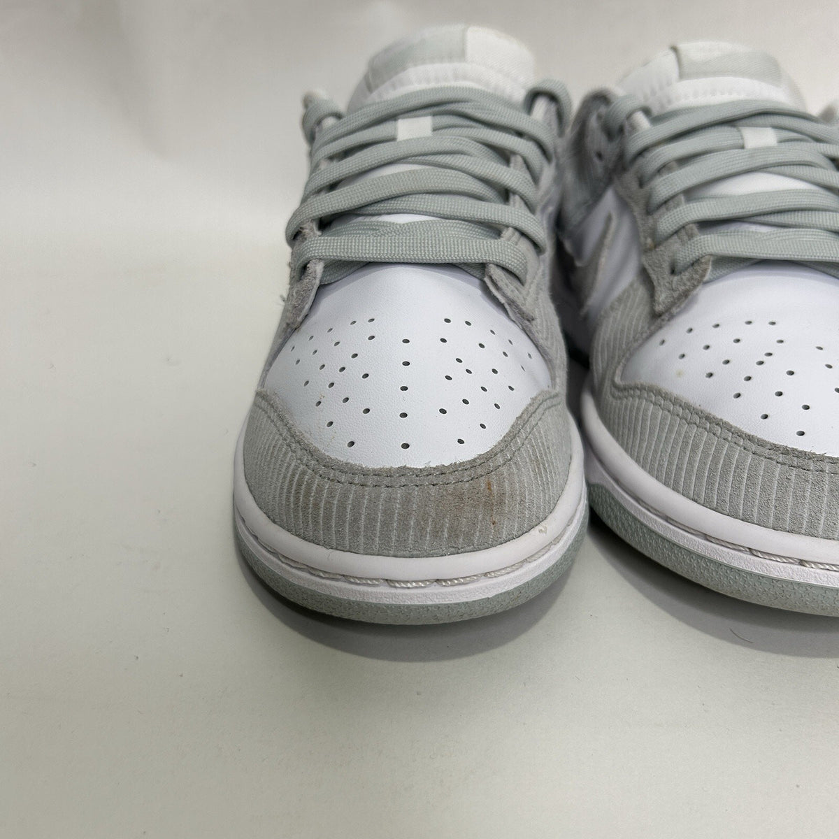 Nike Dunk Low WMNS “Light Silver Corduroy”