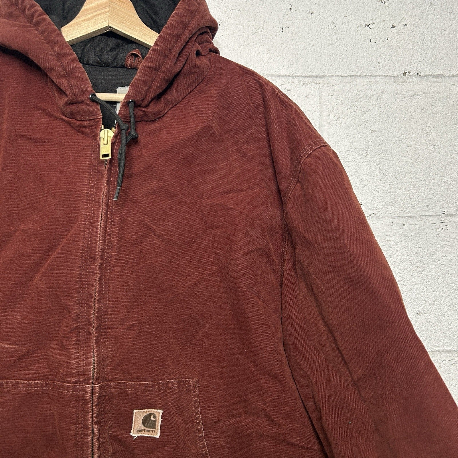 Vintage Carhartt Quilted Hooded Active Jacket “Clay Red” J130 CLY Men’s X-Large