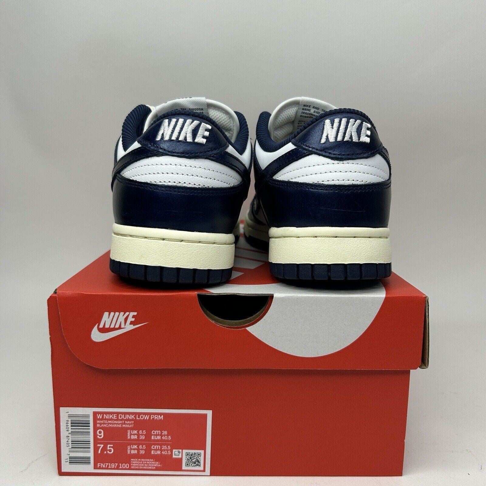 Nike Dunk Low Premium WMNS “Vintage Navy” FN7197-100 Women’s 9 New