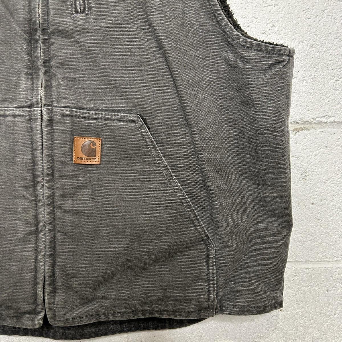 Carhartt Sandstone Sherpa-Lined Vest “Gravel” V33 GVL