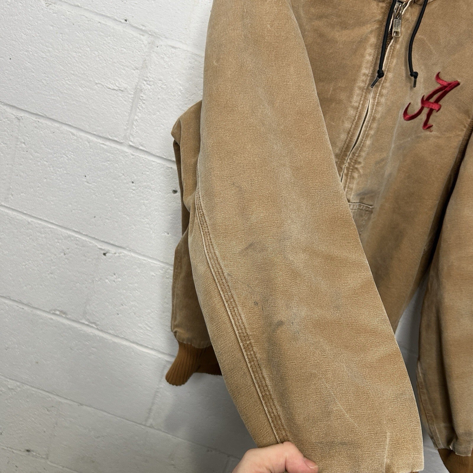 NCAA X Carhartt Quilted Active Jacket “Brown” Alabama 100808-211 Men’s Medium