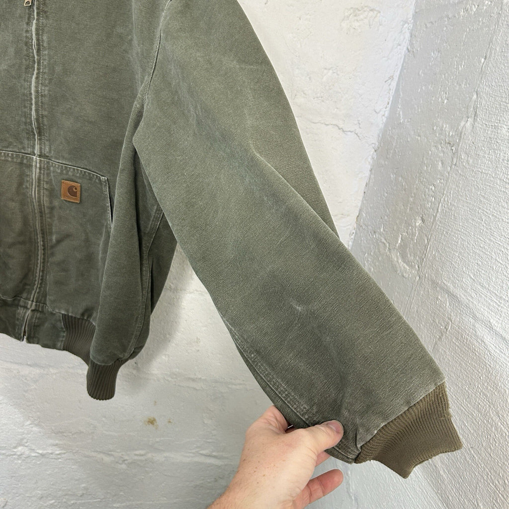 Vintage Carhartt Hooded Active Jacket “Light Olive” J270 LOV Men’s X-Large