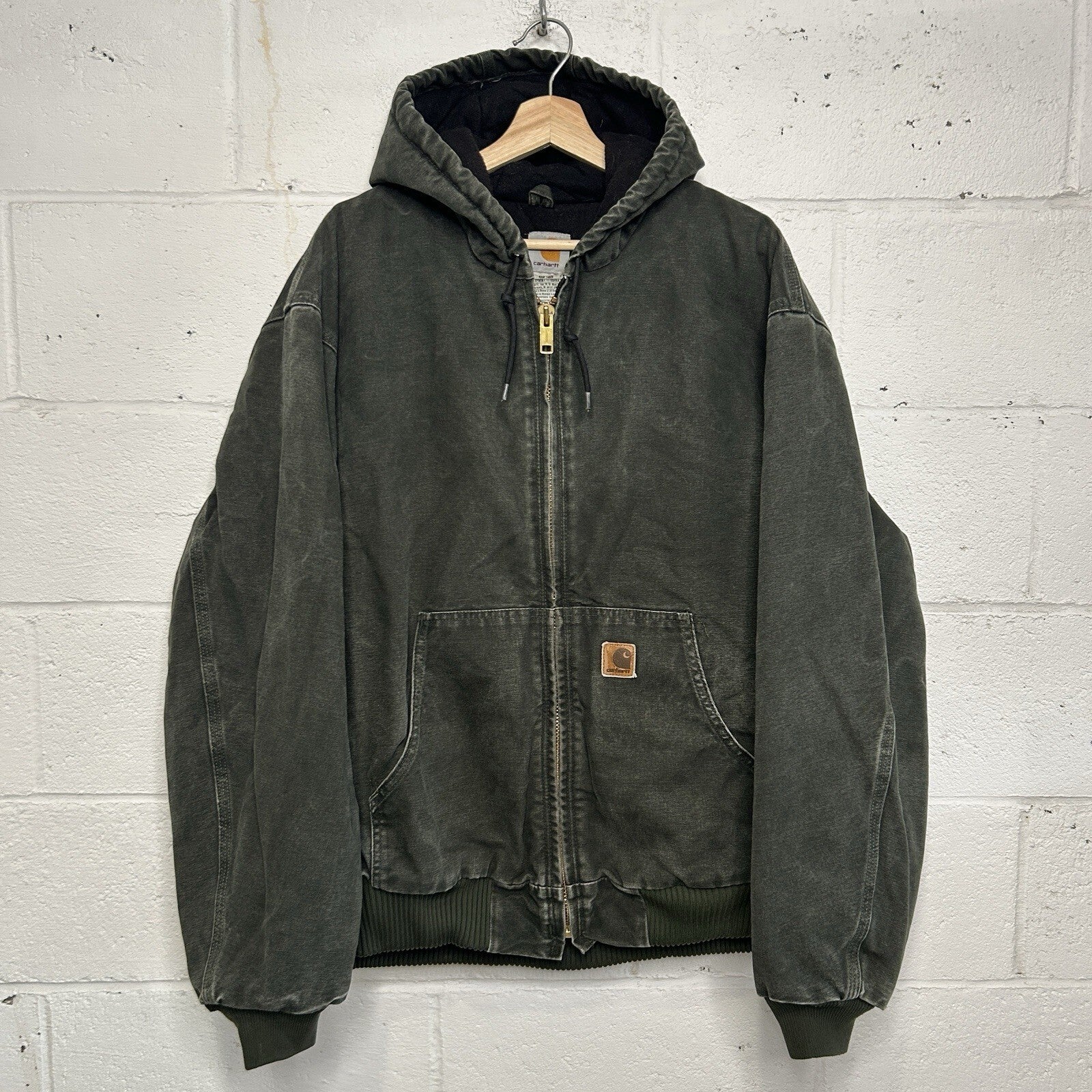 Vintage Carhartt Quilted Hooded Active Jacket “Moss” J130 MOS Men’s X-Large