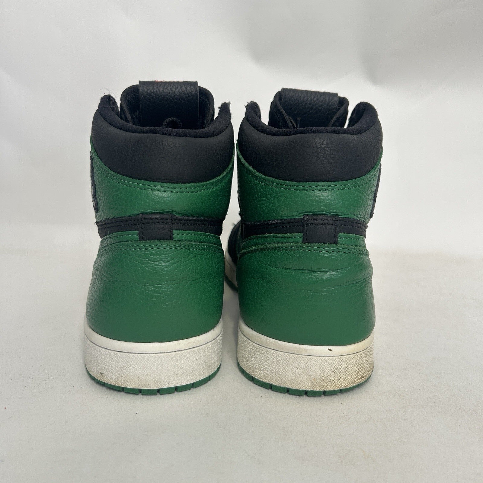 Nike Air Jordan 1 Retro High OG “Pine Green 2.0/Black Green” 555088-030 Men’s 13