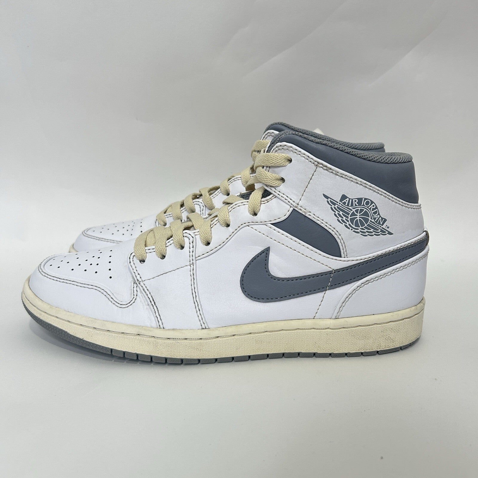 Nike Air Jordan 1 Mid Retro “Neutral Grey White” 554724-135 Men’s 9.5 Worn