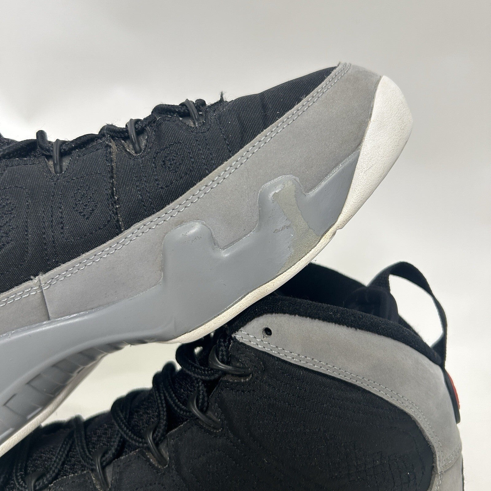 Nike Air Jordan 9 Retro “Particle Grey/Black/Red” (2022) CT8019-060 Men’s 9 Worn