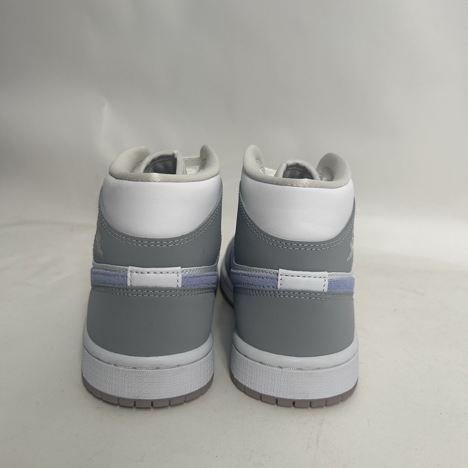 Nike Air Jordan 1 Mid WMNS “Wolf Grey/Aluminum” BQ6472-105 Women’s 6.5 New