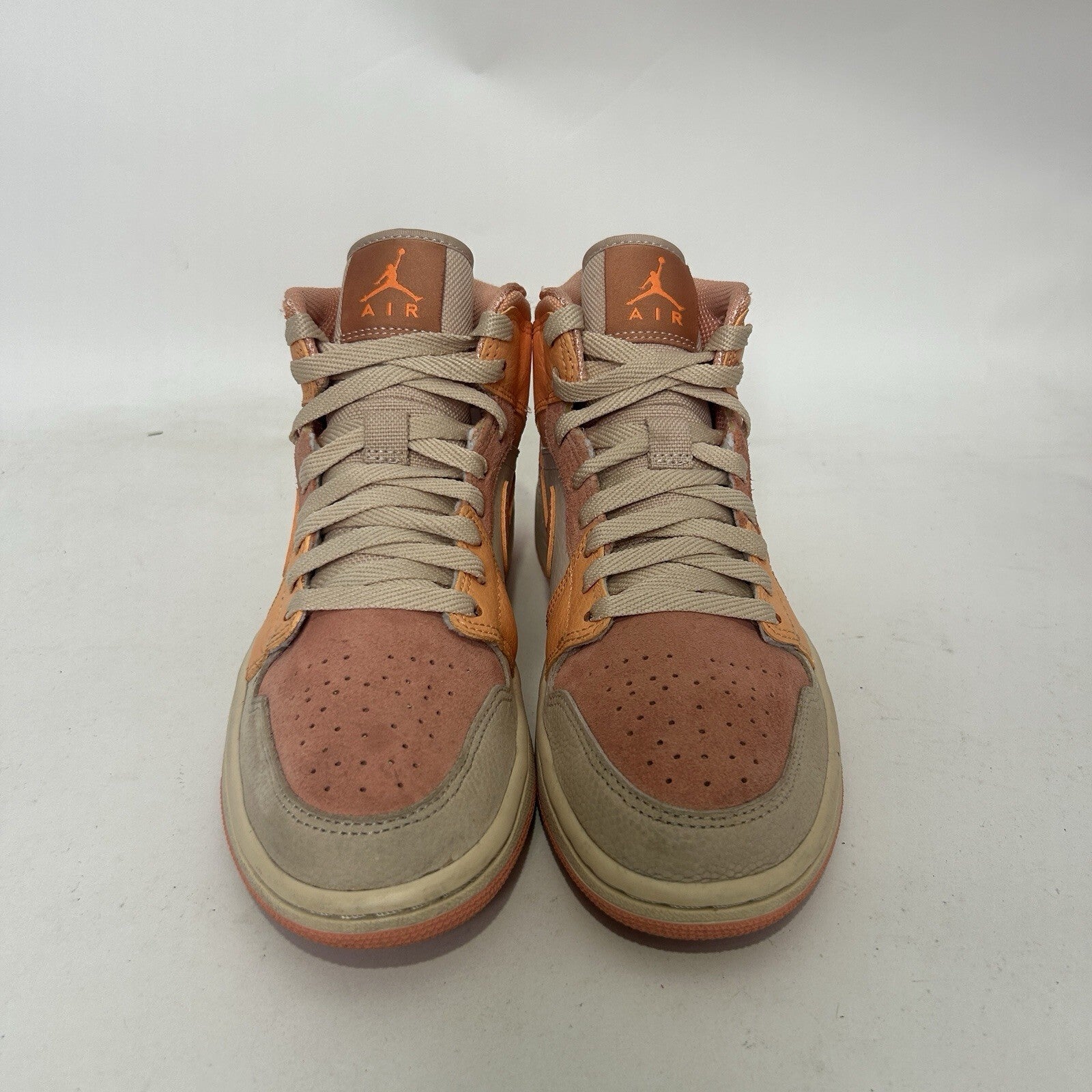 Nike Air Jordan 1 Retro Mid WMNS “Apricot Orange” DH4270-800 Women’s 7.5 Worn