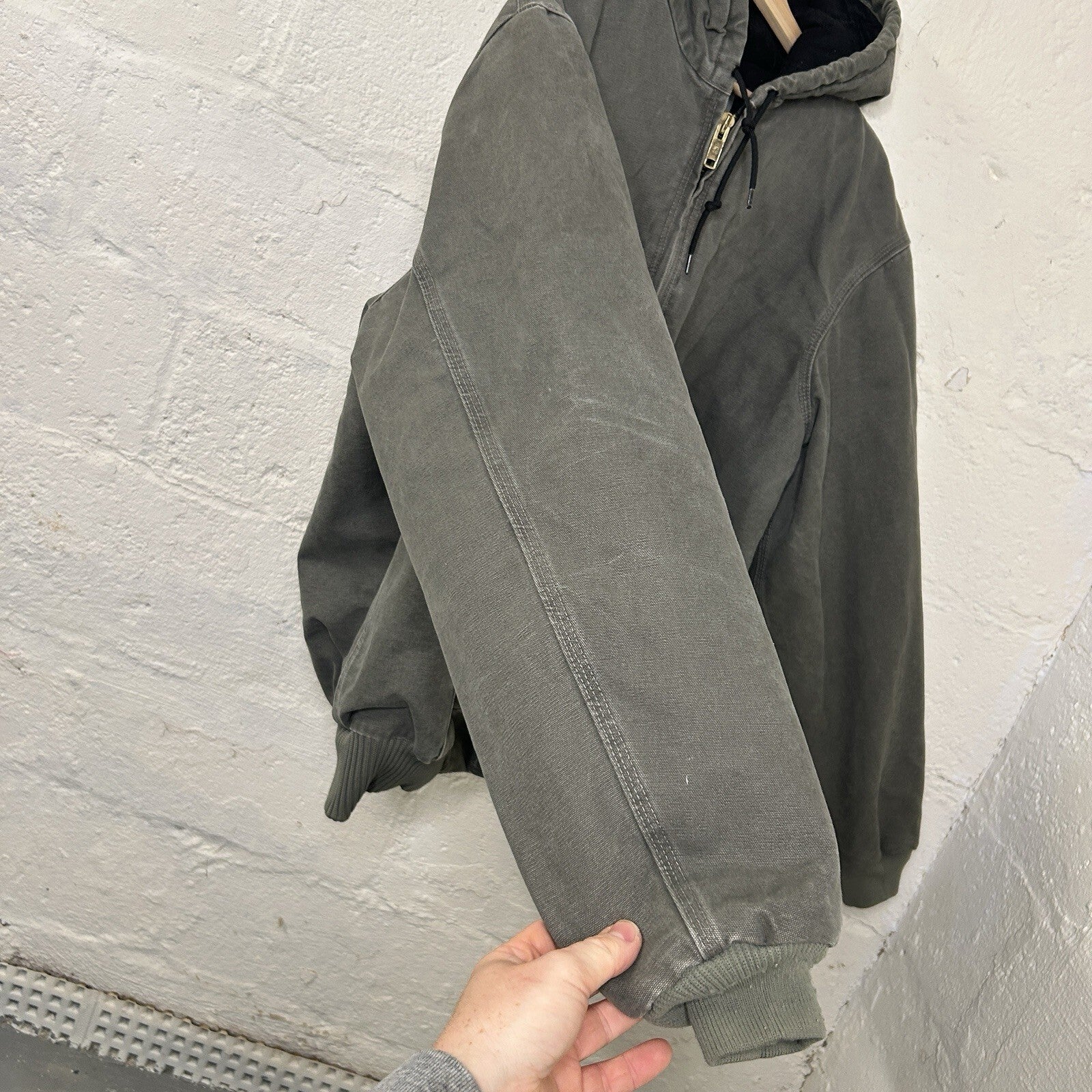 Vintage Carhartt Quilted Hooded Active Jacket “Sage” J142 SAG Men’s X-Large