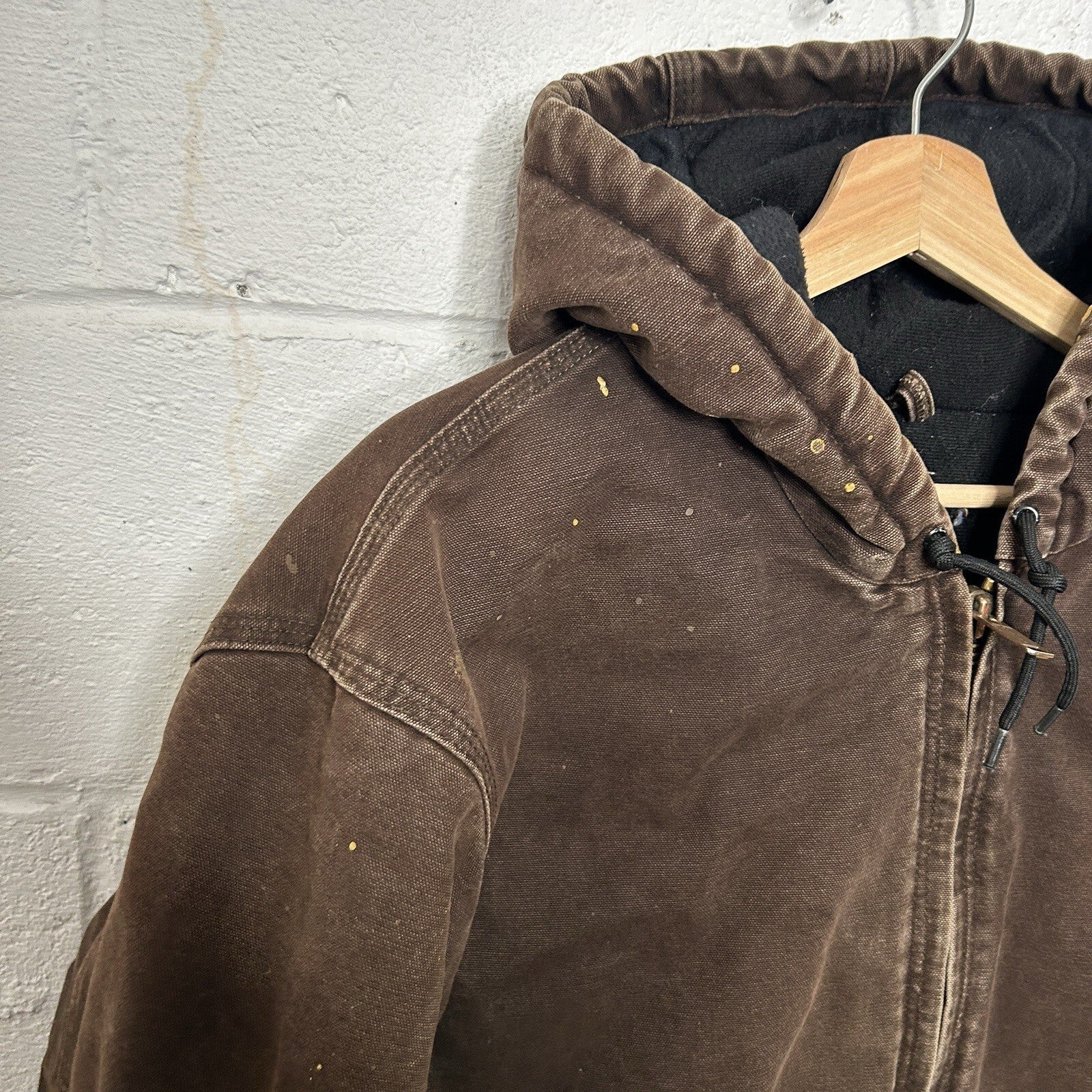 Vintage Carhartt Hooded Active Jacket “Dark Brown” J130 DKB Men’s Large Worn