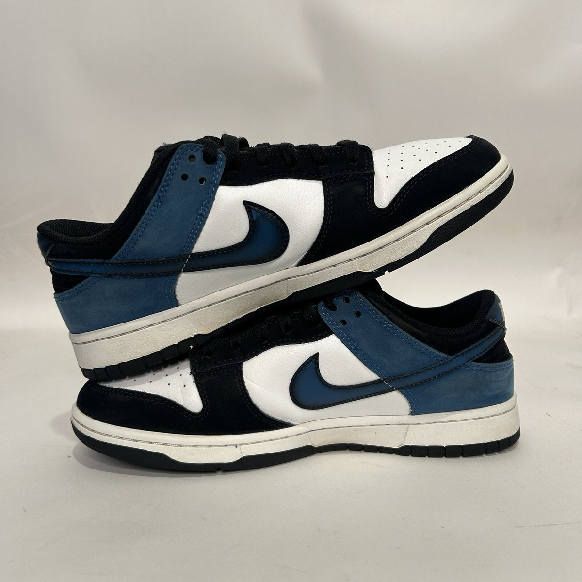 Nike Dunk Low NAS Airbrush “Industrial Blue”