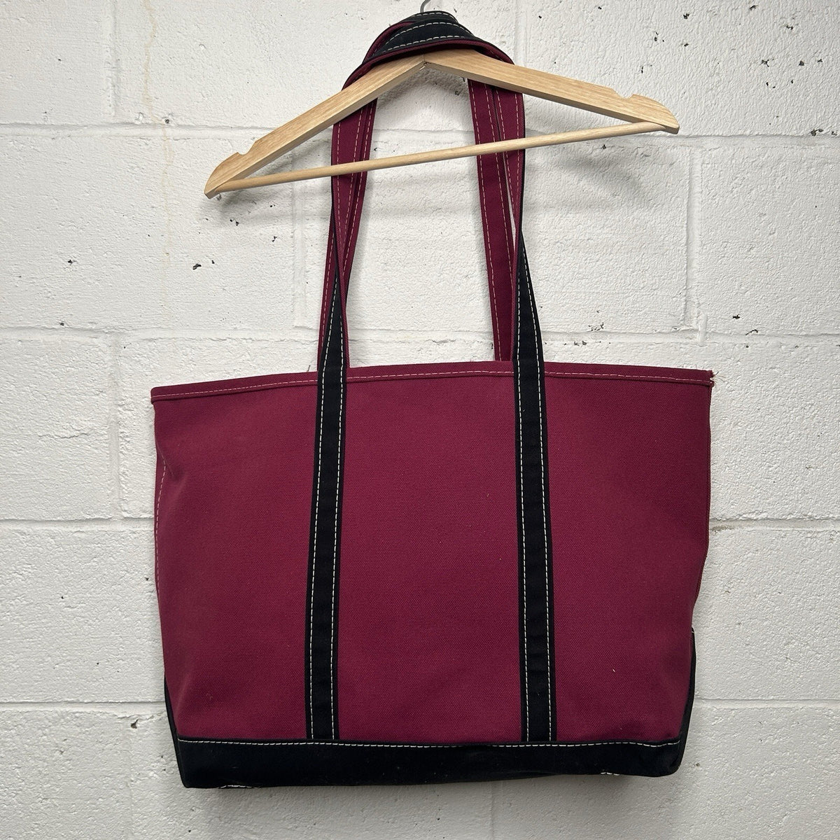 L.L. Bean Two-Tone Boat & Tote Bag “Magenta Black”
