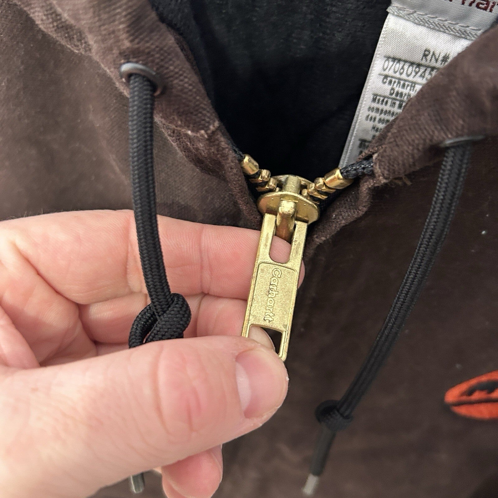 Vintage Carhartt Hooded Active Jacket “Dark Brown” J130 DKB Men’s X-Large Worn