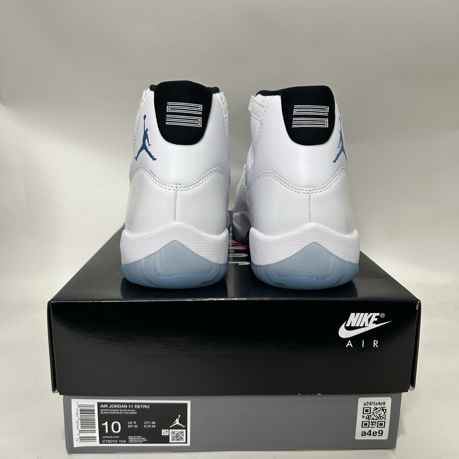 Nike Air Jordan 11 Retro OG “Legend Blue/Columbia” CT8012-104 Men’s 10 New