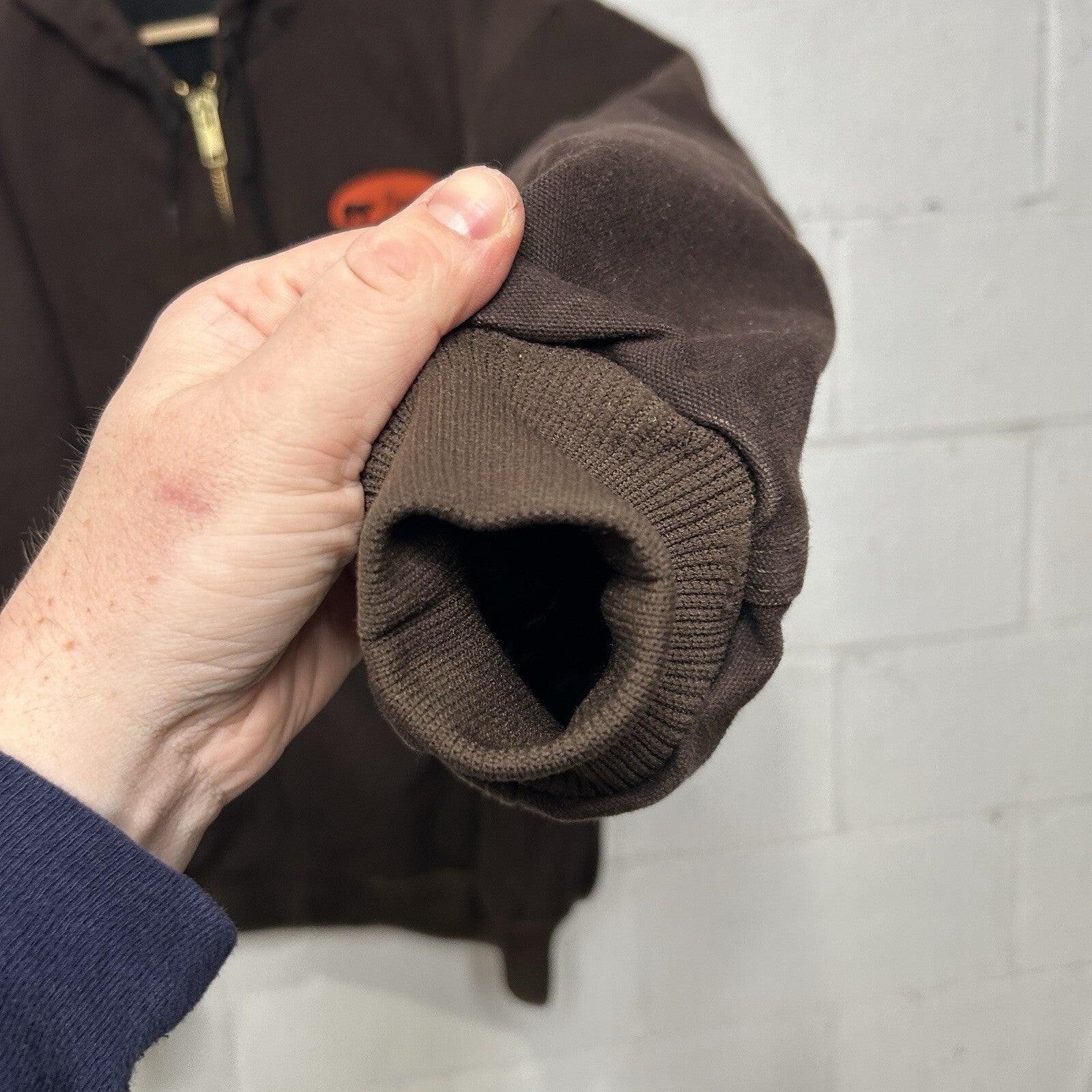 Vintage Carhartt Hooded Active Jacket “Dark Brown” J130 DKB Men’s X-Large Worn