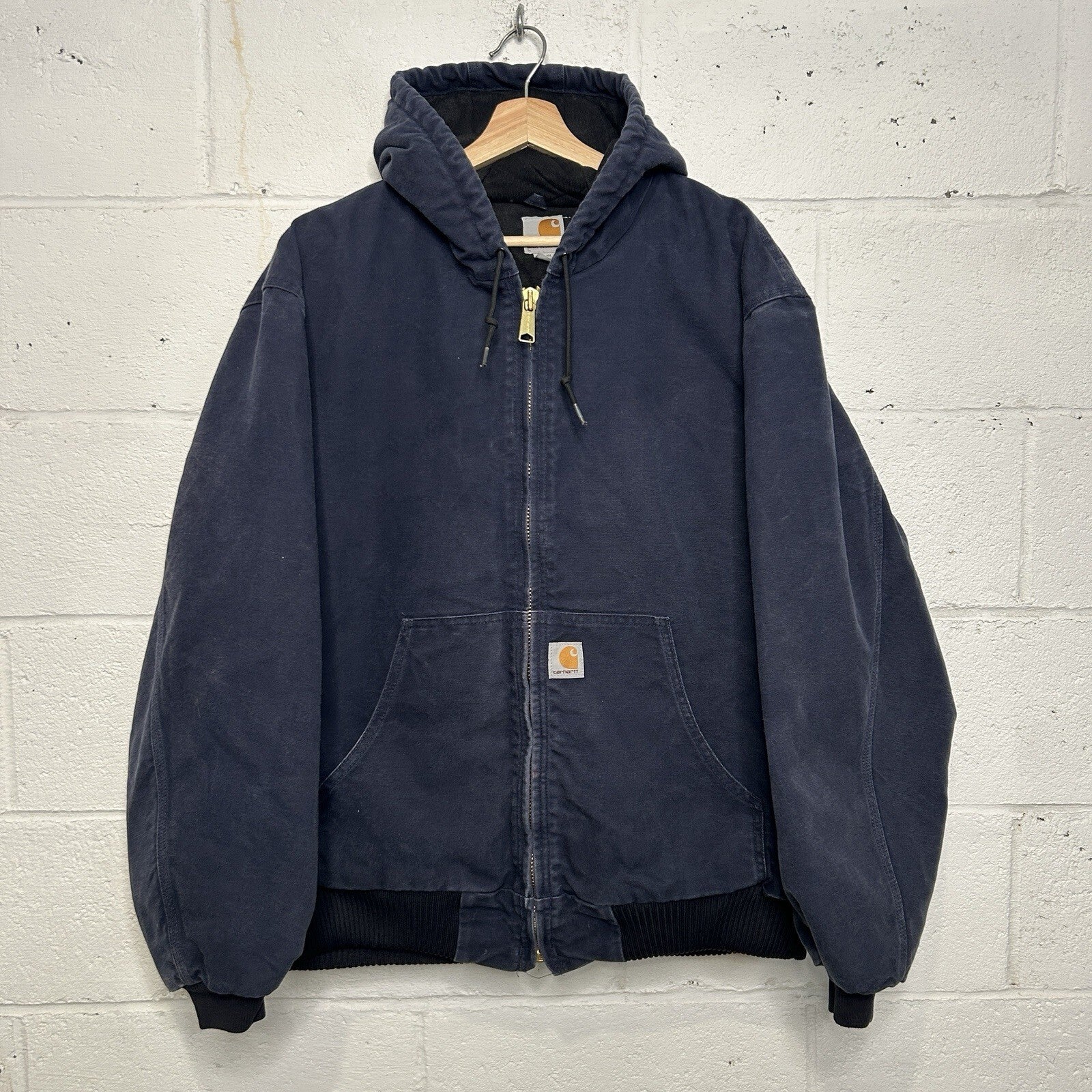 Carhartt Quilted Hooded Active Jacket “Dark Navy” J140 DNY Men’s X-Large