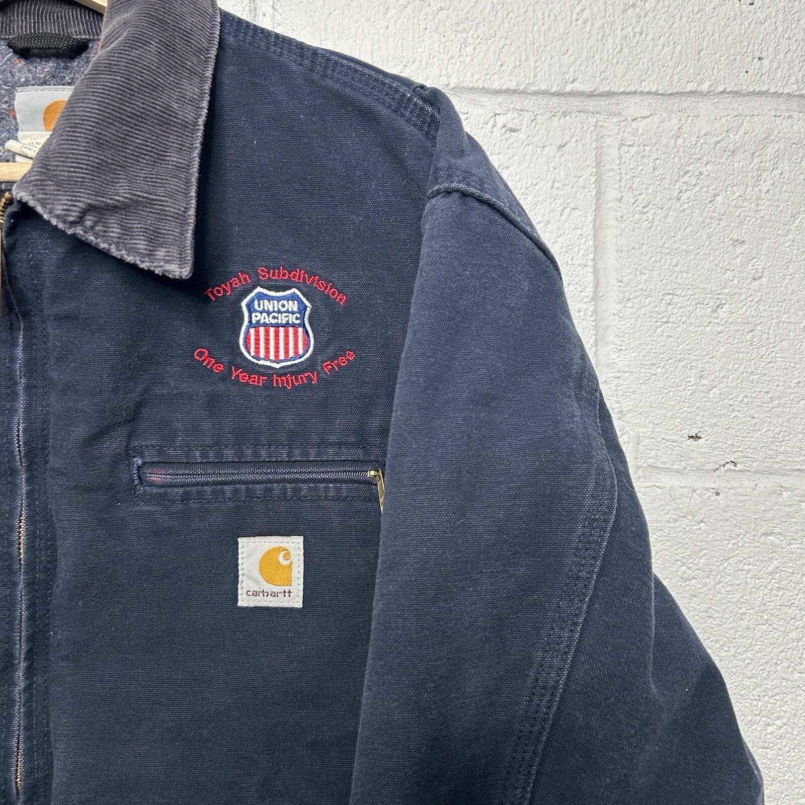 Vintage Carhartt Blanket-Lined Detroit Jacket “Dark Navy” J01 DNY Men’s Large