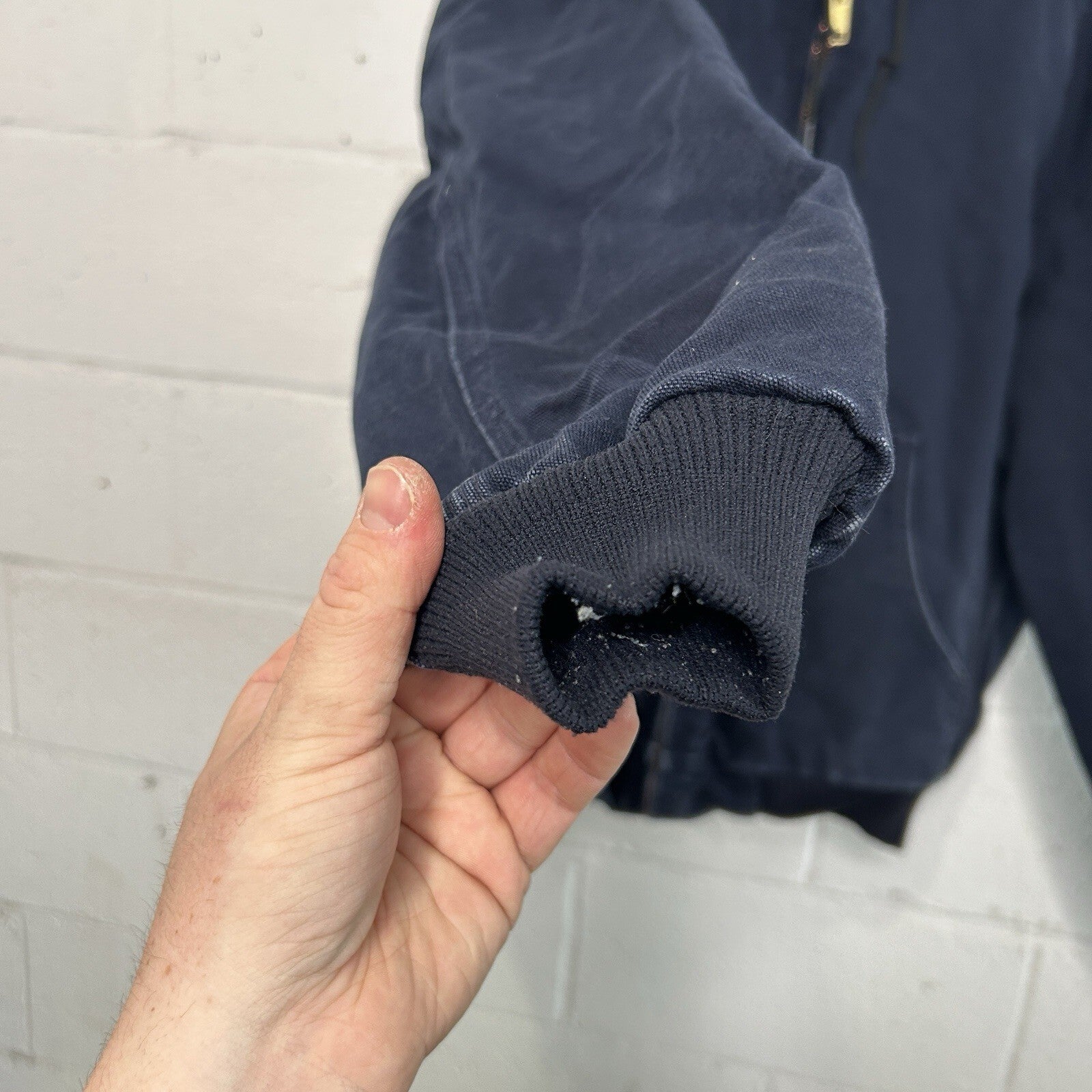 Carhartt Quilted Hooded Active Jacket “Dark Navy” J140 DNY Men’s Large