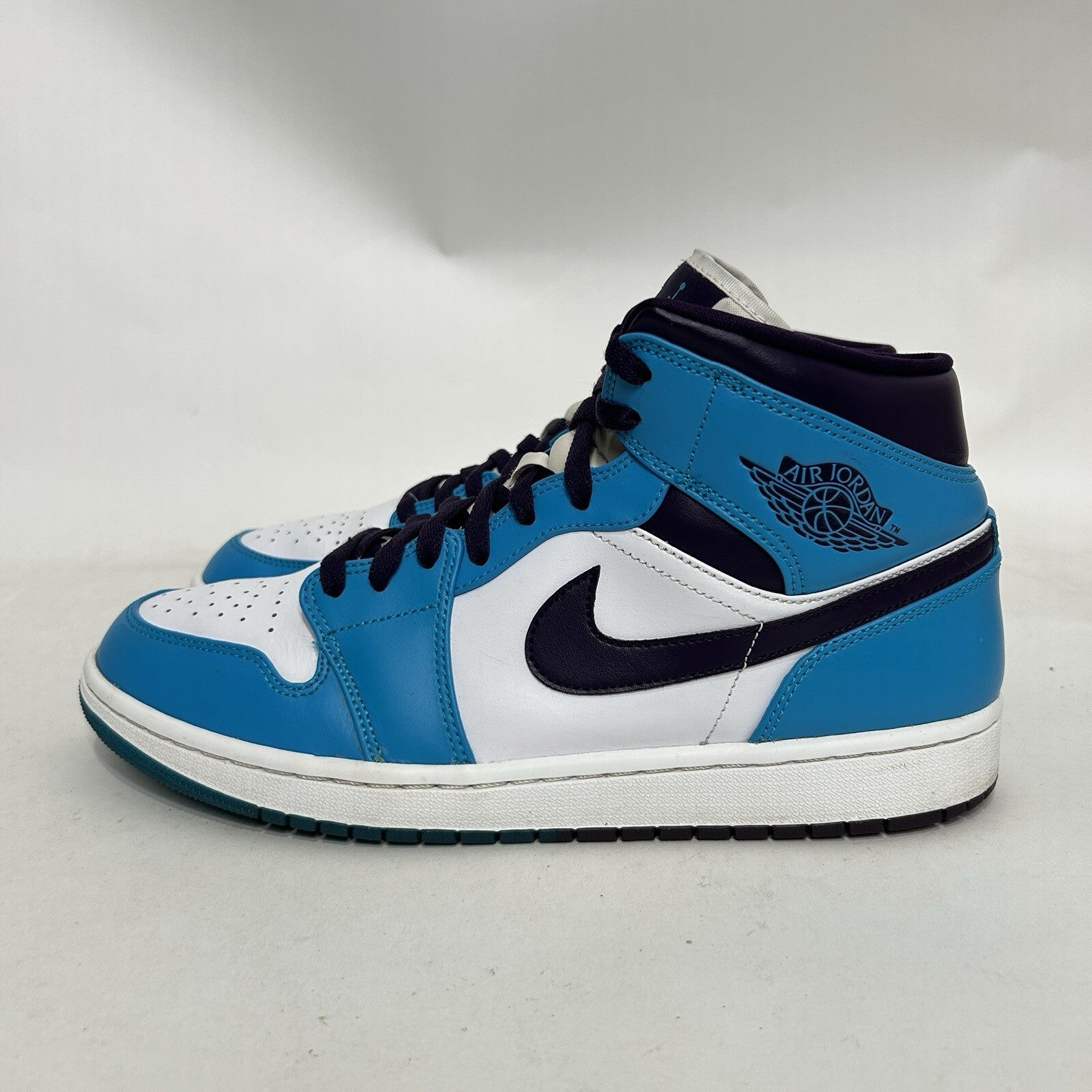 Nike Air Jordan 1 Mid Retro “Hornets/Purple Blue White” (554724-415) Men’s 10.5