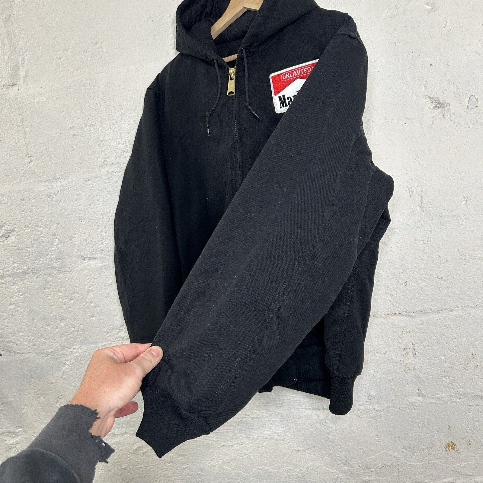 Carhartt X Marlboro Quilted Hooded Active Jacket “Black” J140 BLK Men’s Medium