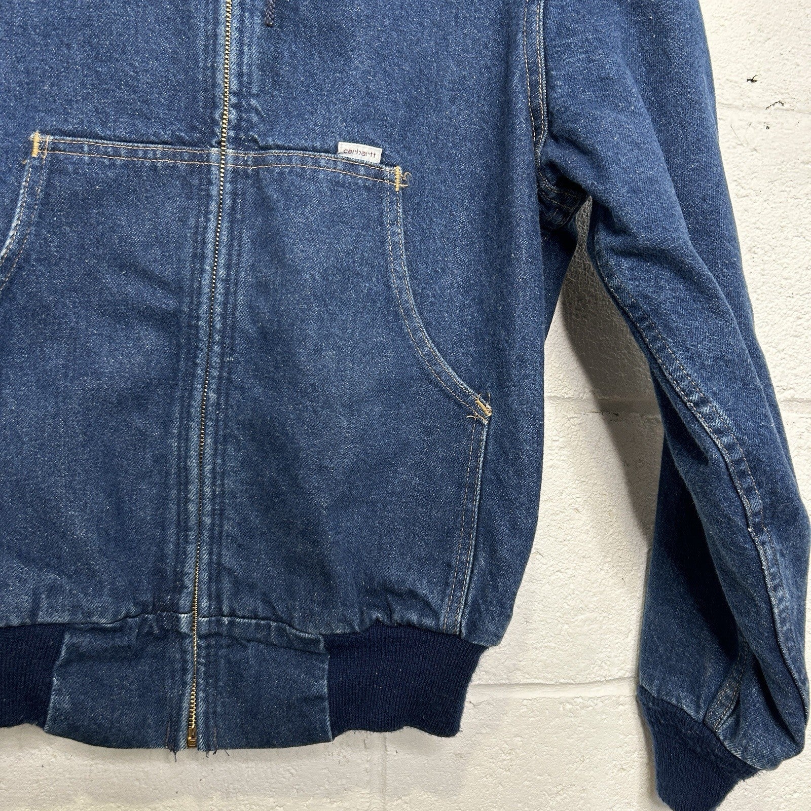 VTG Carhartt Flannel-Lined Hooded Active Jacket “Blue Denim” JF848 Men’s Small