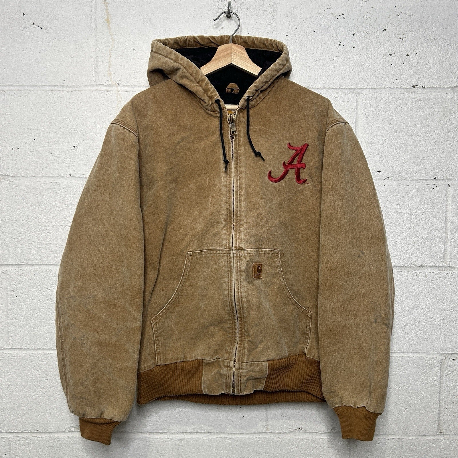 NCAA X Carhartt Quilted Active Jacket “Brown” Alabama 100808-211 Men’s Medium