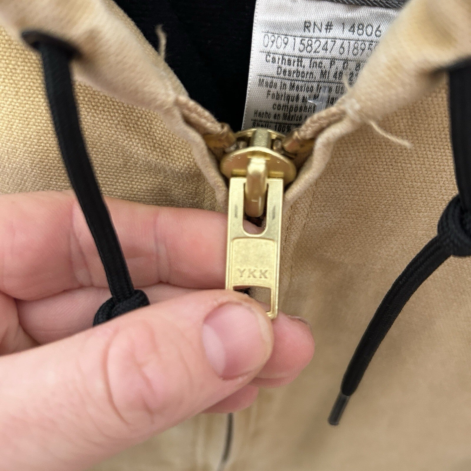 Vintage Carhartt Quilted Hooded Active Jacket “Wheat” J130 WET Men’s Large
