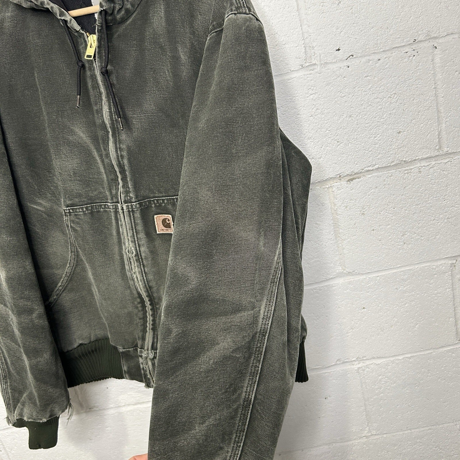 Vintage Carhartt Quilted Hooded Active Jacket “Moss Green” J130 MOS Men’s Large
