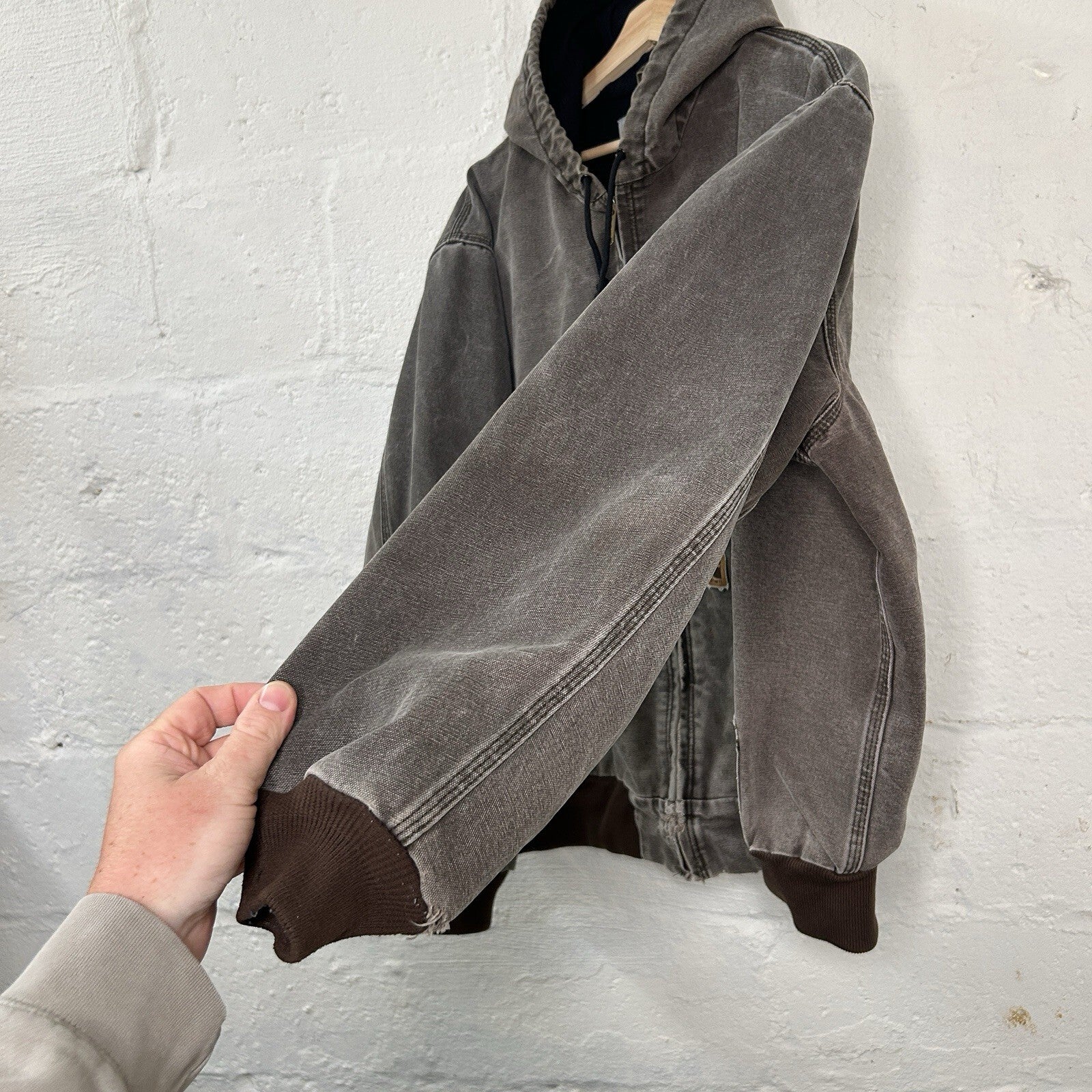 Vintage Carhartt Thermal Hooded Active Jacket “Chestnut” J25 CHT Men’s X-Large