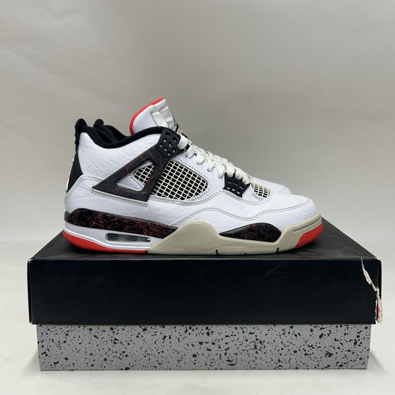 Nike Air Jordan 4 Retro “Flight Nostalgia/Pale Citron” 308497-116 Men’s 8.5 Worn