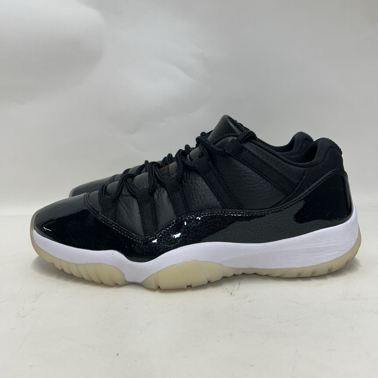 Nike Air Jordan 11 Retro Low “72-10/Black White” AV2187-001 Men’s 11.5 Worn