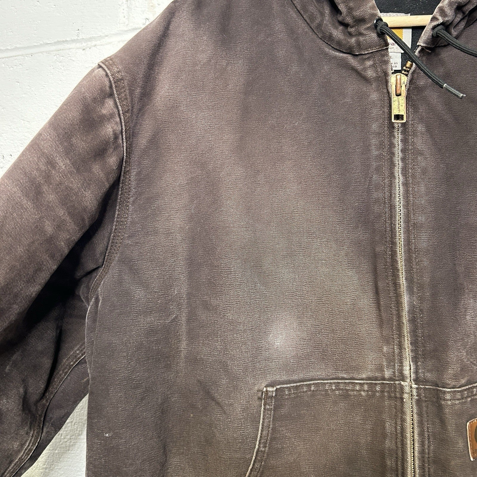 Vintage Carhartt Hooded Active Jacket “Dark Brown” J130 DKB Men’s X-Large Worn