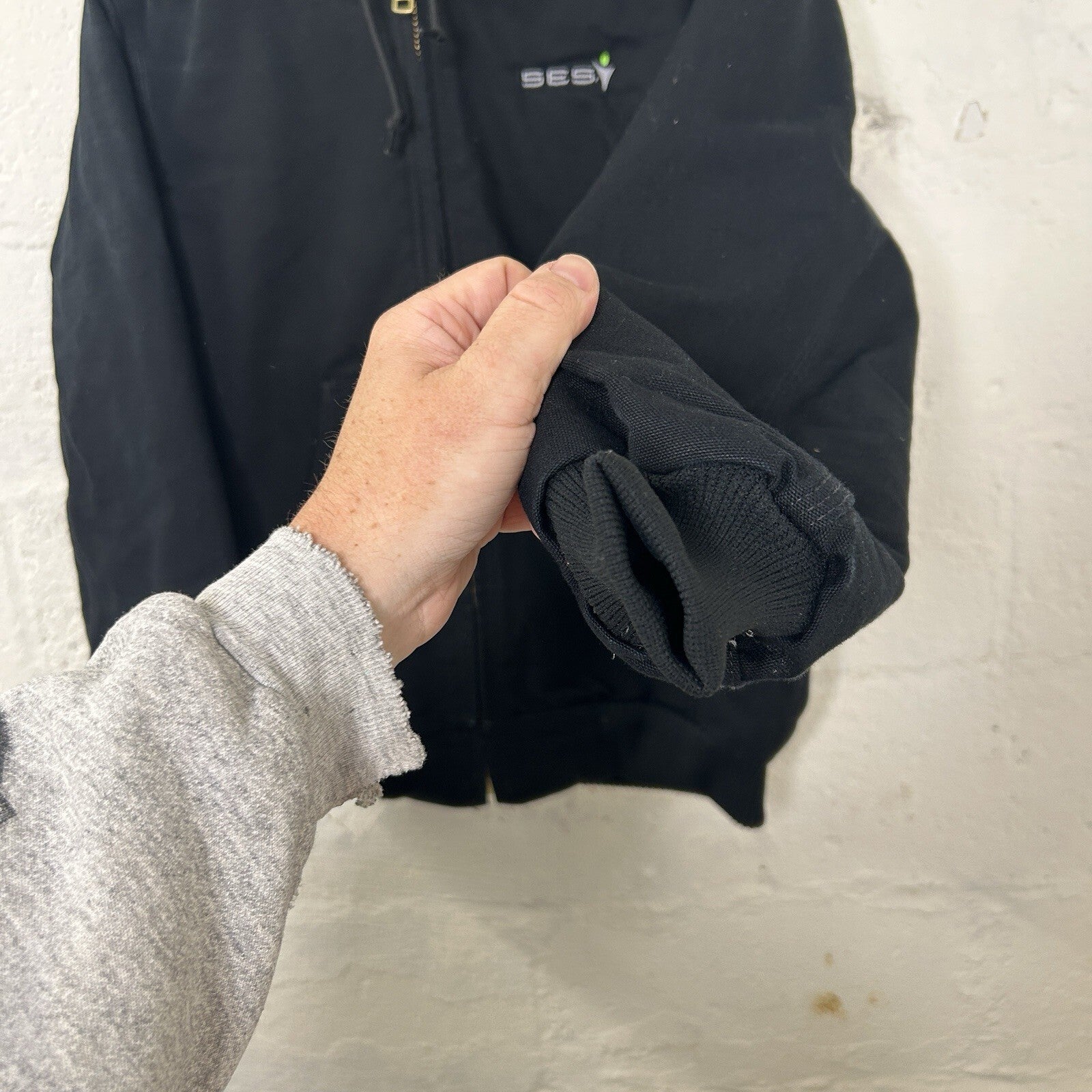 Vintage Carhartt Quilted Hooded Active Jacket “Black” J140 BLK Men’s Small