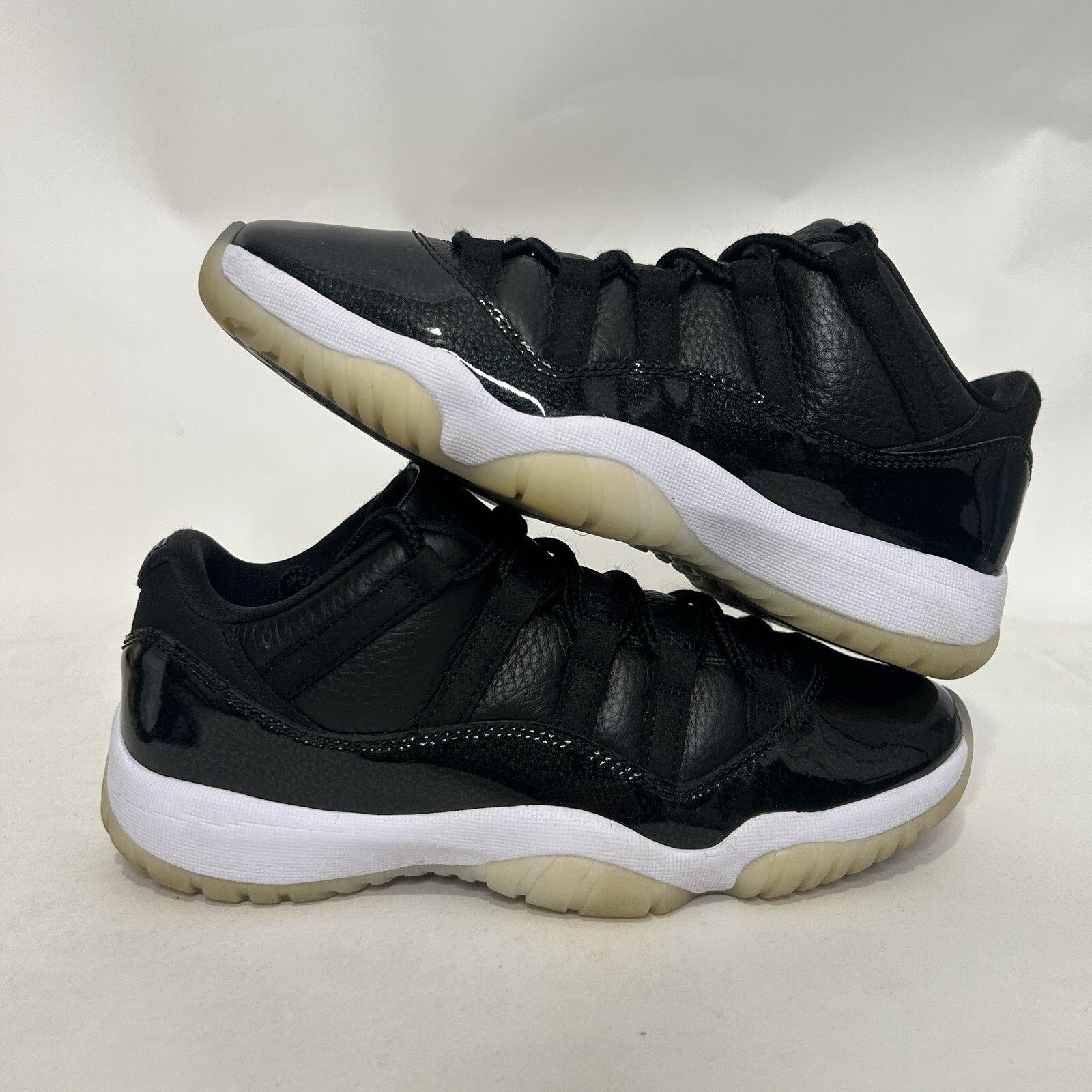 Nike Air Jordan 11 Retro Low “72-10/Black White” AV2187-001 Men’s 8 Worn