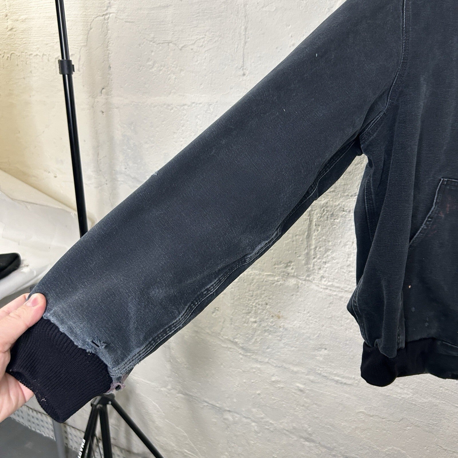 Faded Thrashed Carhartt Thermal Hooded Active Jacket “Black” J131 BLK Men’s LRG