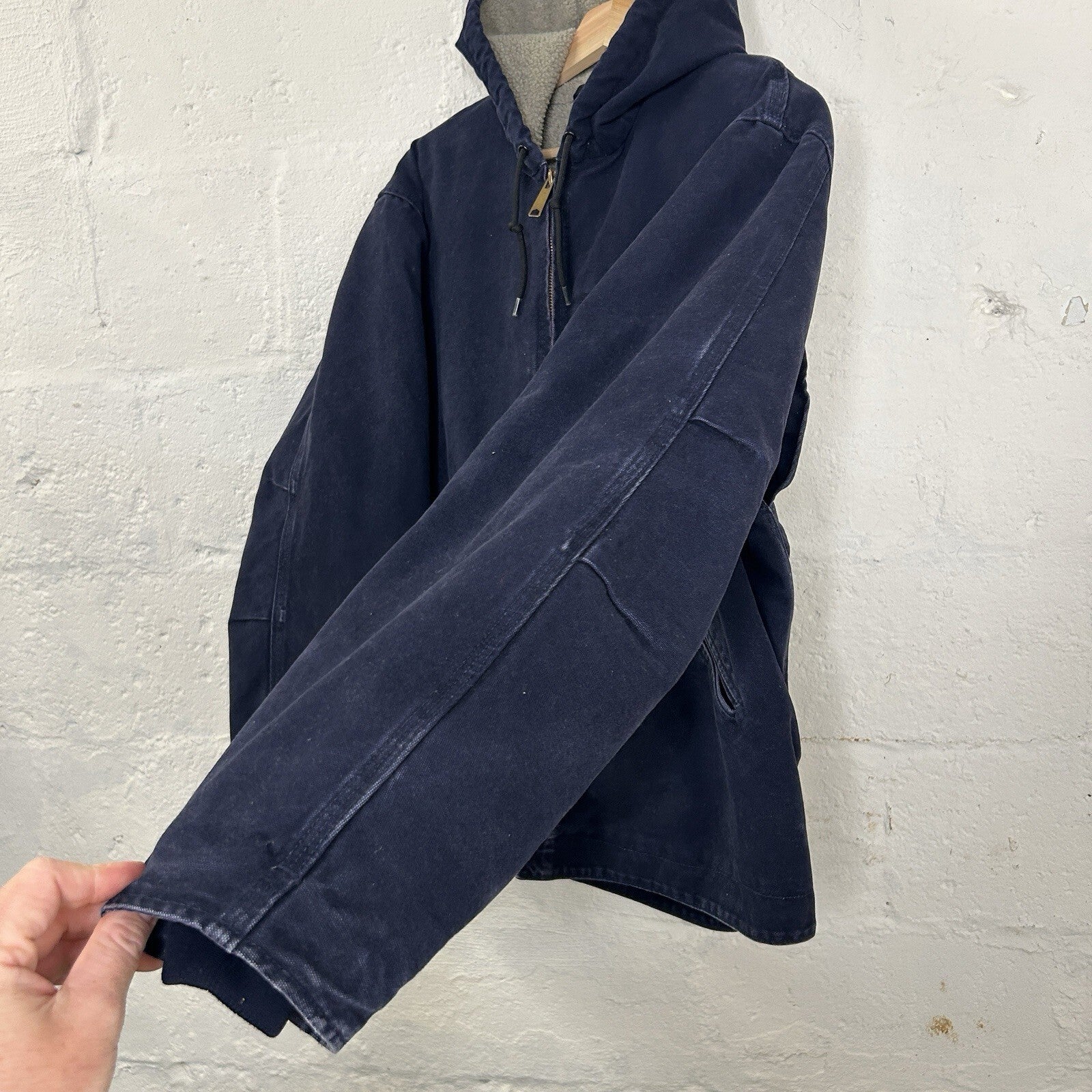 Vintage Carhartt Hooded Detroit Jacket “Midnight Blue” J141 MDT Men’s Large