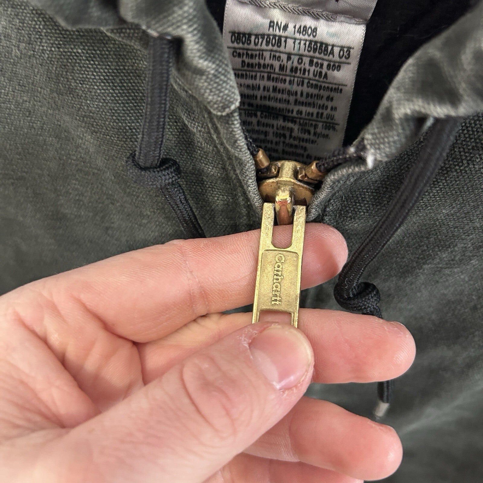 Vintage Carhartt Quilted Hooded Active Jacket “Moss” J130 MOS Men’s X-Large