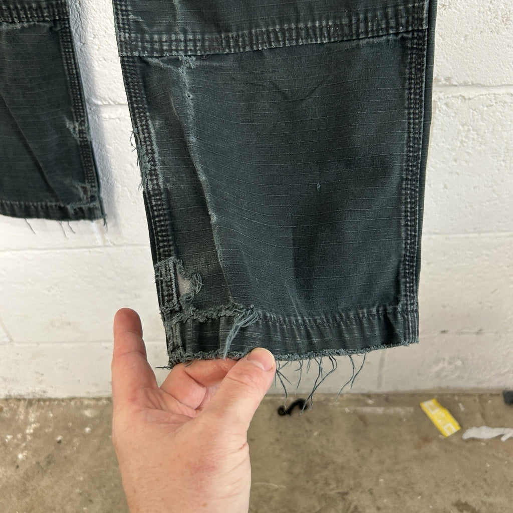 Vintage Carhartt Relaxed Fit Utility Cargo Pants “Black” B342 BLK Men’s 34x28.50