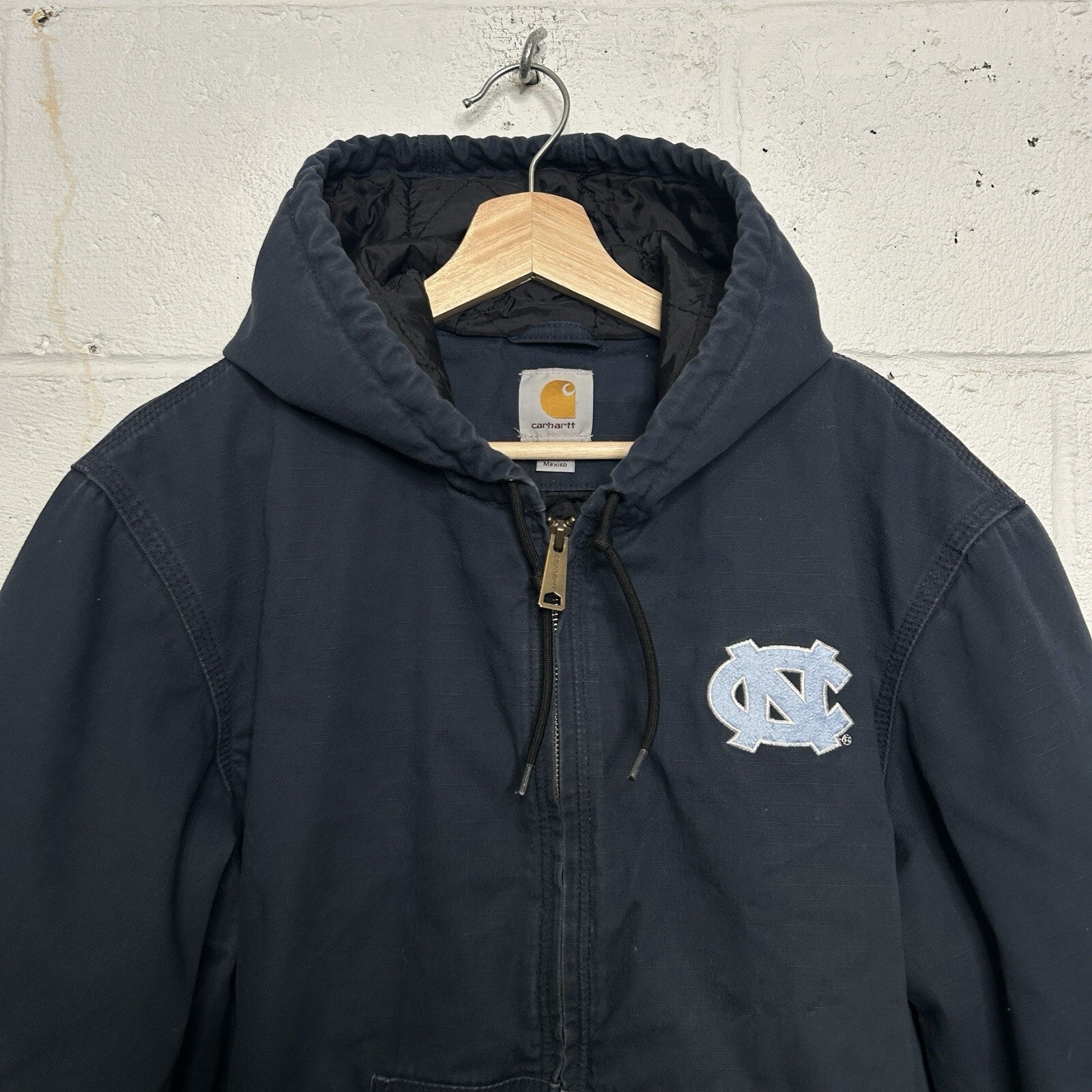Y2K Carhartt Ripstop Hooded Active Jacket “UNC Tarheels” 100925-412 Men’s Medium